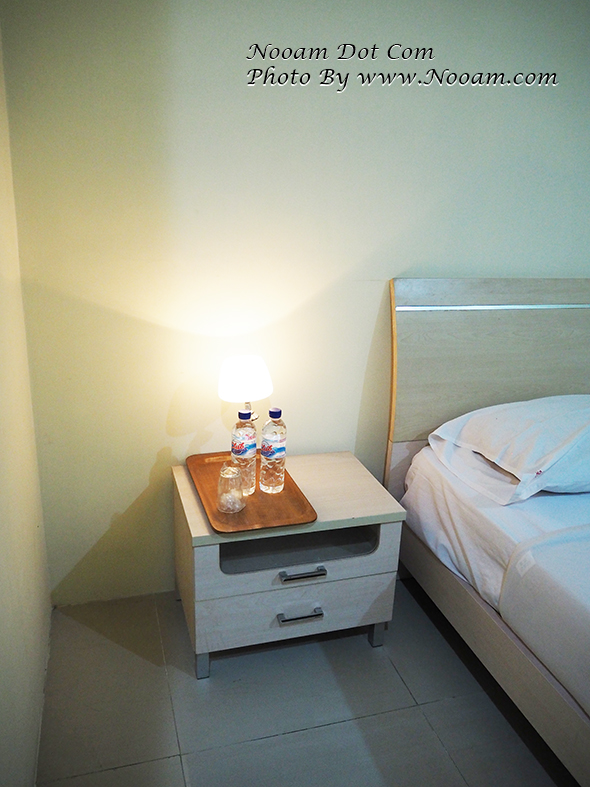 รีวิว Palm Hotel ห้องพักโอเค ห้องใหญ่ เตียงนุ่มหลับสบาย ไม่ไกลจากจากภูเขาอีเจี้ยน (อินโดนีเซีย)